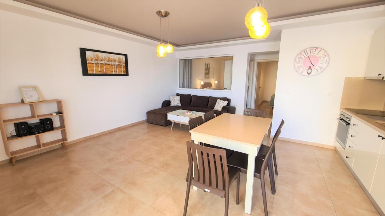 Bella Mare Luxury Apartments Kalamaki  Ngoại thất bức ảnh