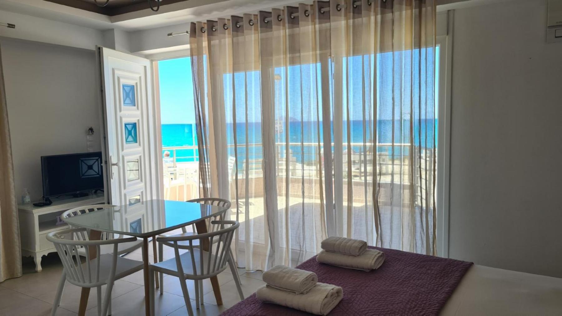 Bella Mare Luxury Apartments Kalamaki  Ngoại thất bức ảnh